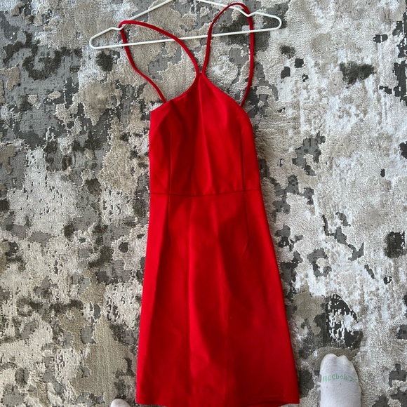 blackless red mini dress - Picture 4 of 4